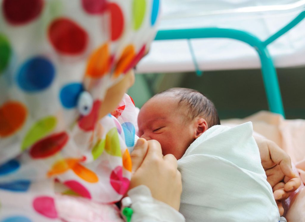 شیر مادر؛ ضرورت‌ها و چالش‌های جهانی