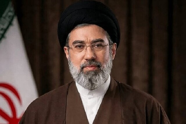 تأکید رهبر انقلاب بر استمرار سیاست راهبردی ایران در دفاع از مجاهدان لبنان