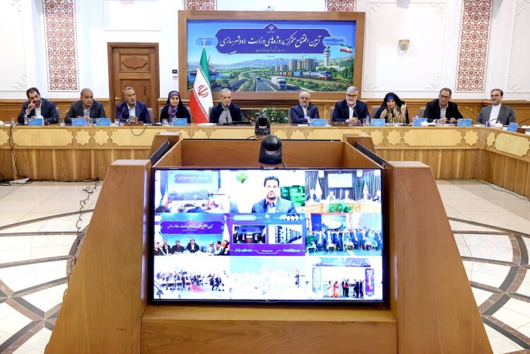 پزشکیان‌: با همدلی ایران را آباد و سربلند خواهیم کرد
