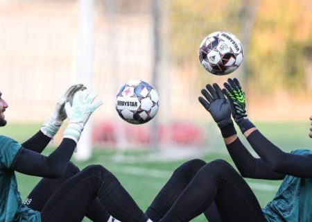 رونمایی از نسخه جدید پرسپولیس با پنج کلین‌شیت متوالی
