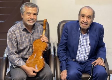 استاد ایرج؛ صدای جاودانه‌ای که هرگز خاموش نمی‌شود