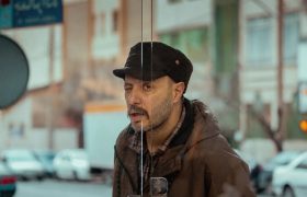انتشار تصویری جواد عزتی در فیلم سینمایی «بورسیه»