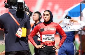 دختر دوومیدانی ایران را بخاطر کفش دیسکالیفه کردند!