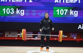 تاریخسازی ریحانه کریمی در وزنهبرداری