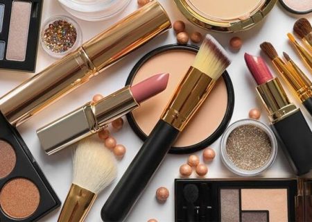 واردات محصولات آرایشی همچنان ممنوع است