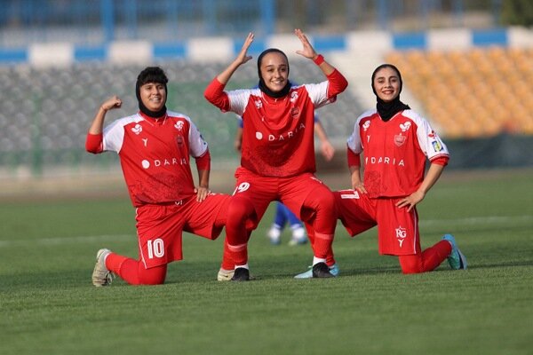 اولین دربی فوتبال زنان با برتری پرسپولیس