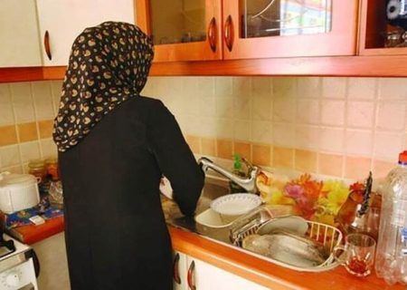 آغاز شیفت دوم کار در خانه و حس «گناه مادری» زنان شاغل