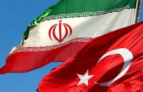 رایزنی تلفنی وزرای خارجه ایران و ترکیه درباره تحولات منطقه و یمن