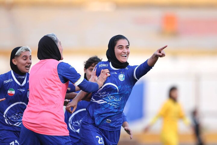 داربی بانوان به تعویق افتاد